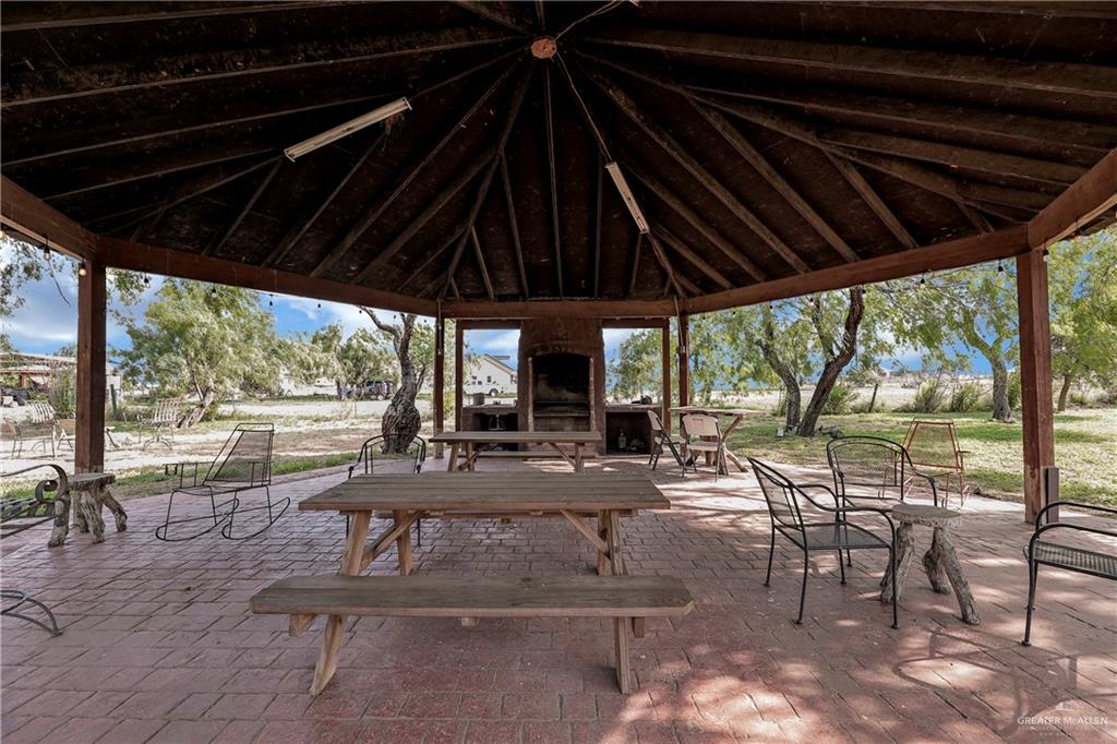 9510 N Cesar Chavez Road, Edinburg, Texas image 23