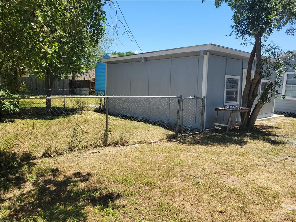 315 W Samano Street
