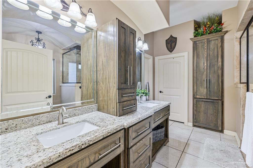 211 River Trail Street, Rio Grande City, Texas image 12