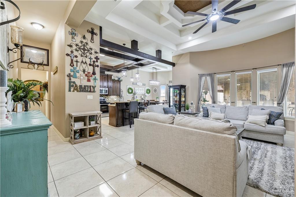 211 River Trail Street, Rio Grande City, Texas image 3