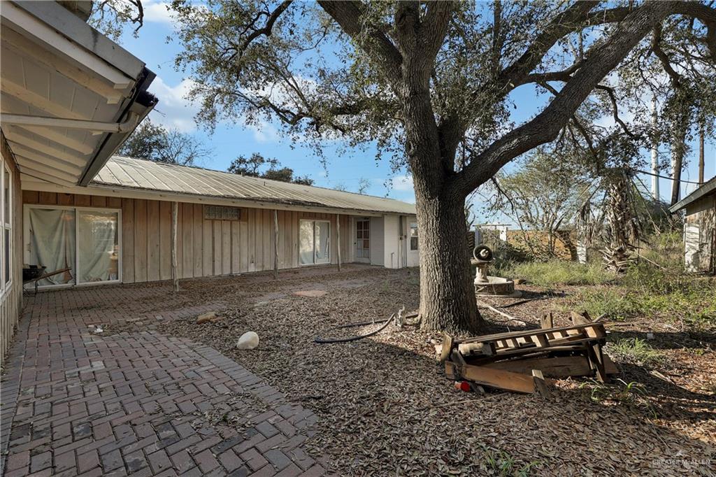 1614 N Sky Soldier Road, Weslaco, Texas image 17