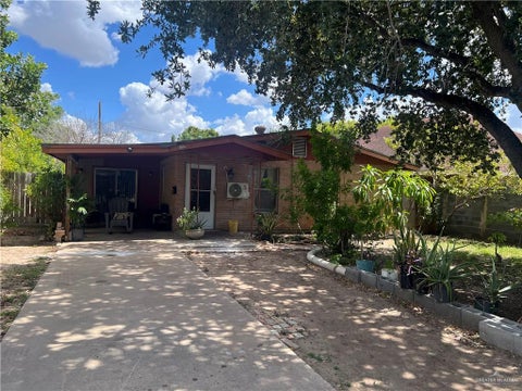 Homes For Sale - 1204 N 21st St<br/> McAllen, TX 78501