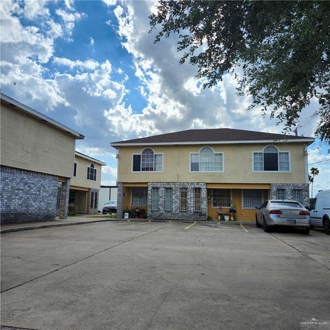 Multifamily For Sale - 417 N 28th Street<br/> McAllen, TX 78501