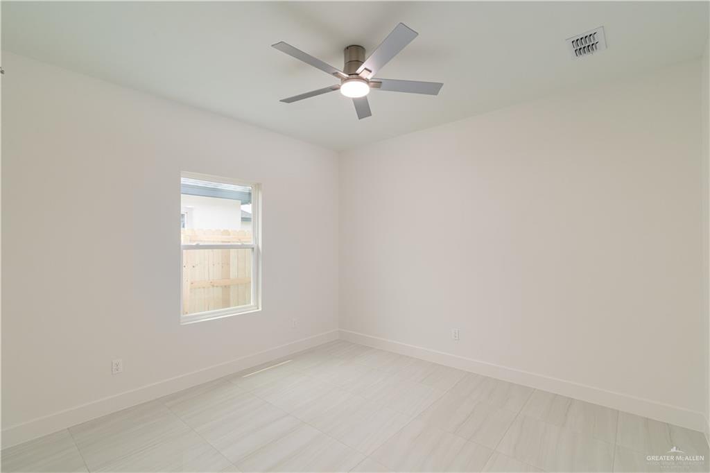 1123 E Evergreen Avenue, San Juan, Texas image 8