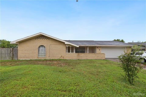 Homes For Sale - 101 W Upas Avenue<br/> Hidalgo County, McAllen, TX 78501
