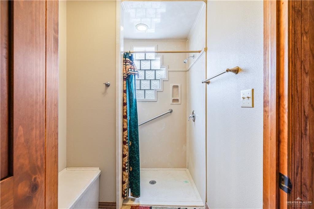 3120 Mesquite Country Avenue, Rio Grande City, Texas image 11
