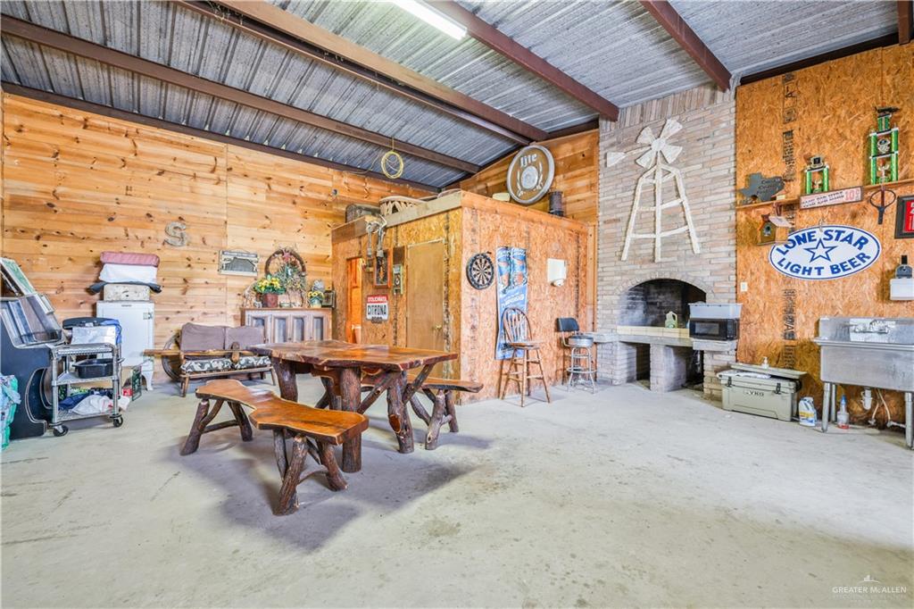 3120 Mesquite Country Avenue, Rio Grande City, Texas image 17