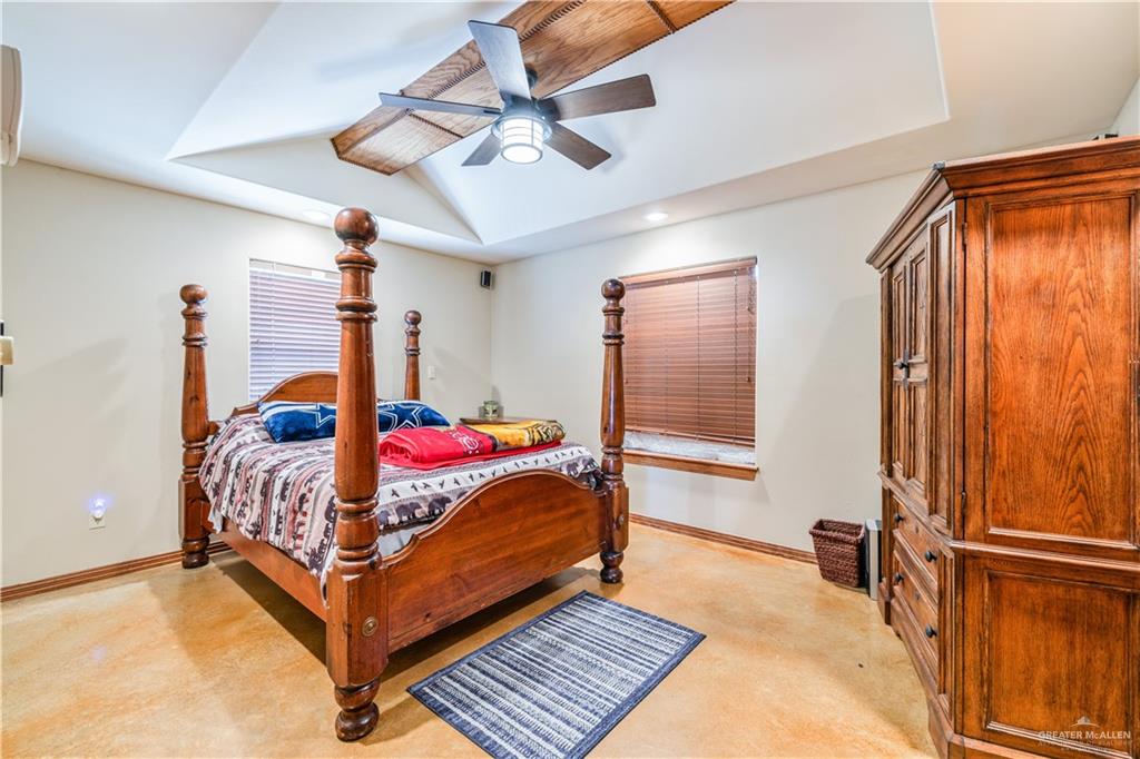 3120 Mesquite Country Avenue, Rio Grande City, Texas image 9