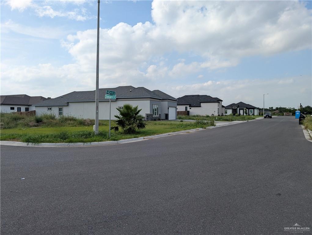 5201 N 42nd Street, McAllen, Texas image 4
