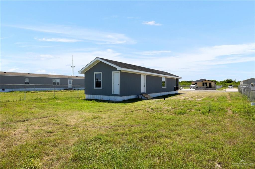 512 Amalia Avenue, Edinburg, Texas image 10
