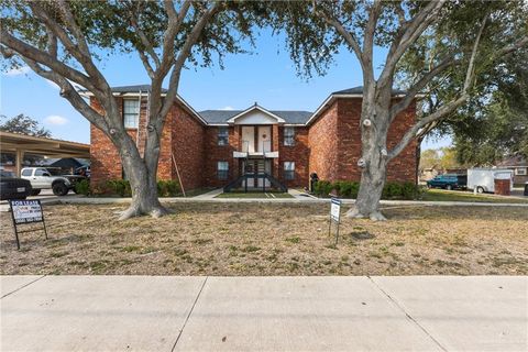 Multifamily For Sale - 1918 Angus Street<br/> Mission, TX 78572