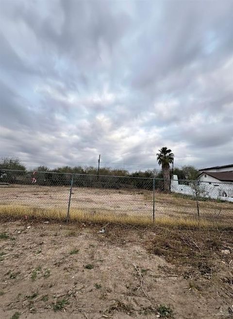 Vacant Land For Sale - 6824 11th Street<br/> Starr County, Rio Grande City, TX 78583