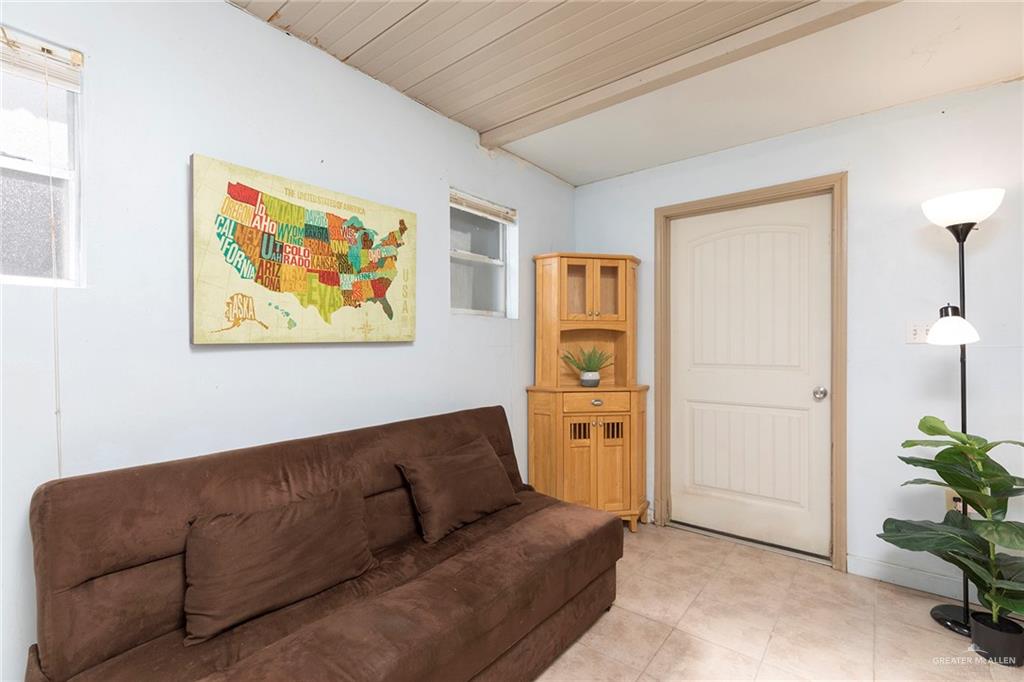 3713 And 3717 Valentine Drive, Edinburg, Texas image 5