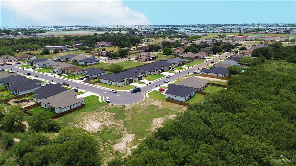 504 N Park Place Drive, Weslaco, Texas image 4