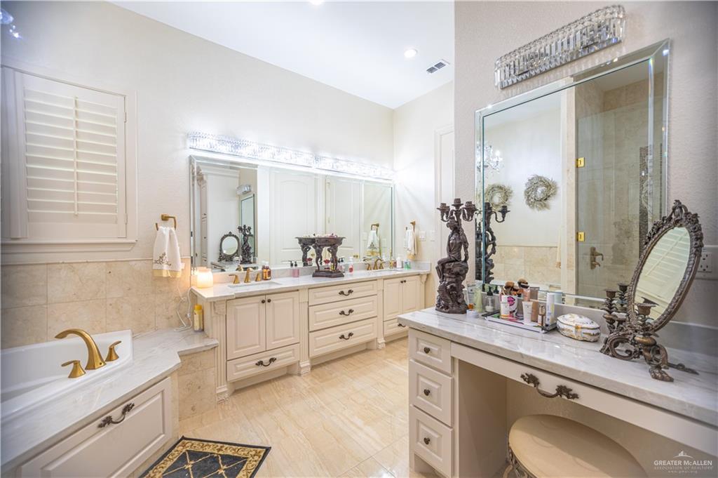 28032 Bass Boulevard, Harlingen, Texas image 33