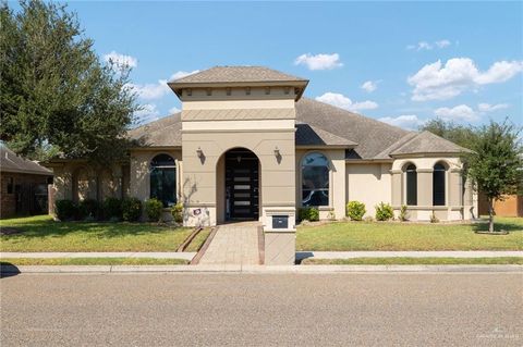 Photo of 1202 Hummingbird Drive, Pharr, TX 78577 (MLS # 484215)