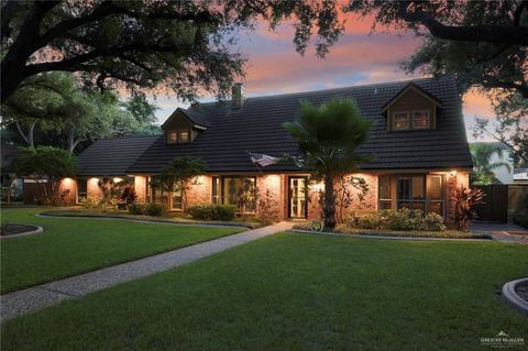 Multifamily For Sale - 1300 S Cynthia Street<br/> McAllen, TX 78501