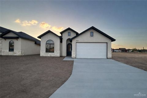 Photo of 2821 N Alyna Avenue, Edinburg, TX 78541 (MLS # 497478)