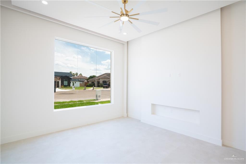 2607 Cottonwood Street, Mission, Texas image 4