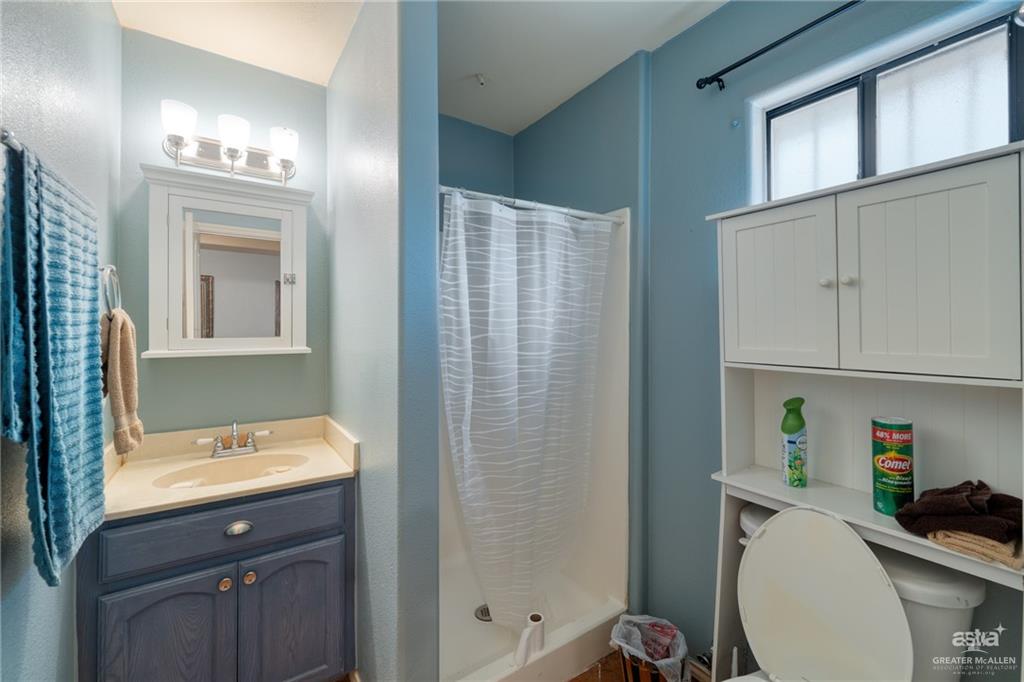 498 Brooks County Road 406, Falfurrias, Texas image 17