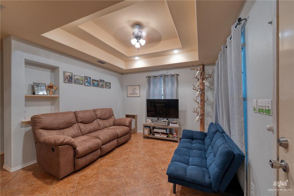 498 Brooks County Road 406, Falfurrias, Texas image 12