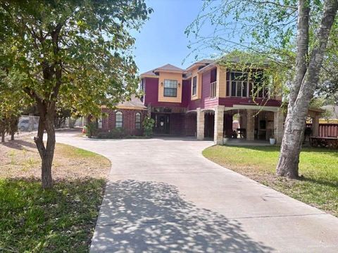 Photo of 3113 Pradera Street, Mission, TX 78574 (MLS # 497538)