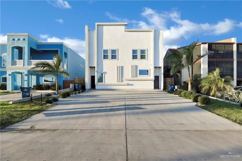 Multifamily For Sale - 112 E Dolphin Lane<br/> South Padre Island, TX 78597