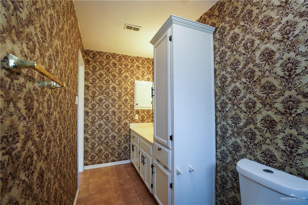 409 Beech Avenue, Donna, Texas image 31