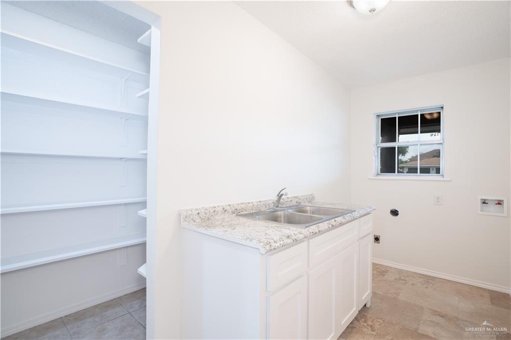 1201 Valley View Drive, Weslaco, Texas image 10