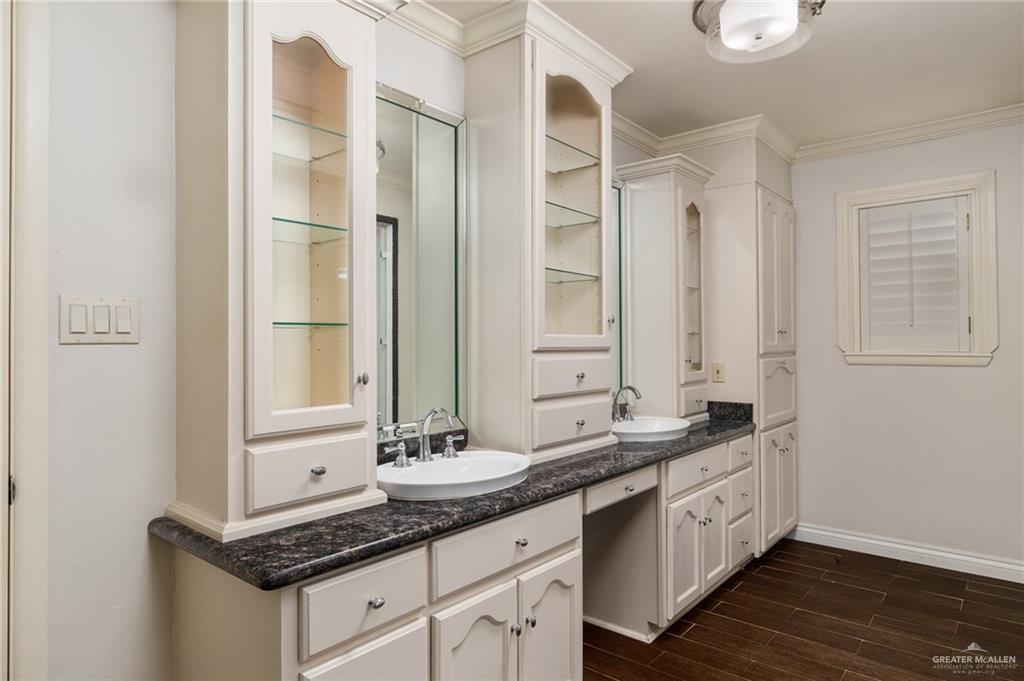 1500 N Bryan Road, Mission, Texas image 8