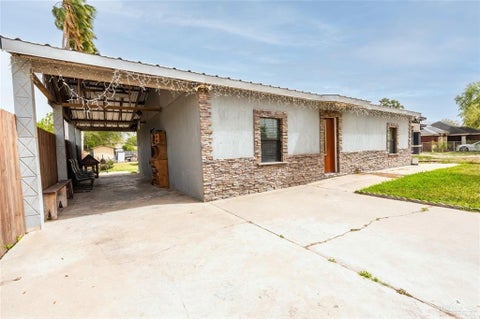 Homes For Sale - 110 Cabana Drive<br/> Donna, TX 78537