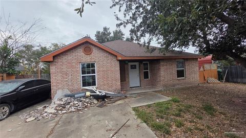 Photo of 801 W Dipper Avenue, Pharr, TX 78577 (MLS # 494649)