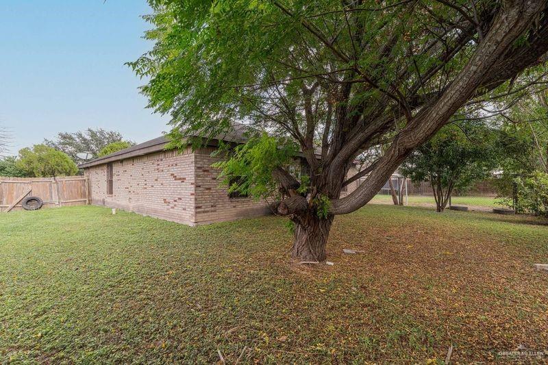 715 W Cardinal Avenue, Pharr, Texas image 9