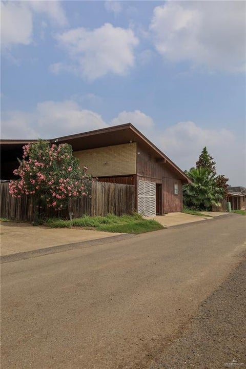 Apartment For Rent - 1201 W Wisteria Avenue #D<br/> Hidalgo County, McAllen, TX 78504