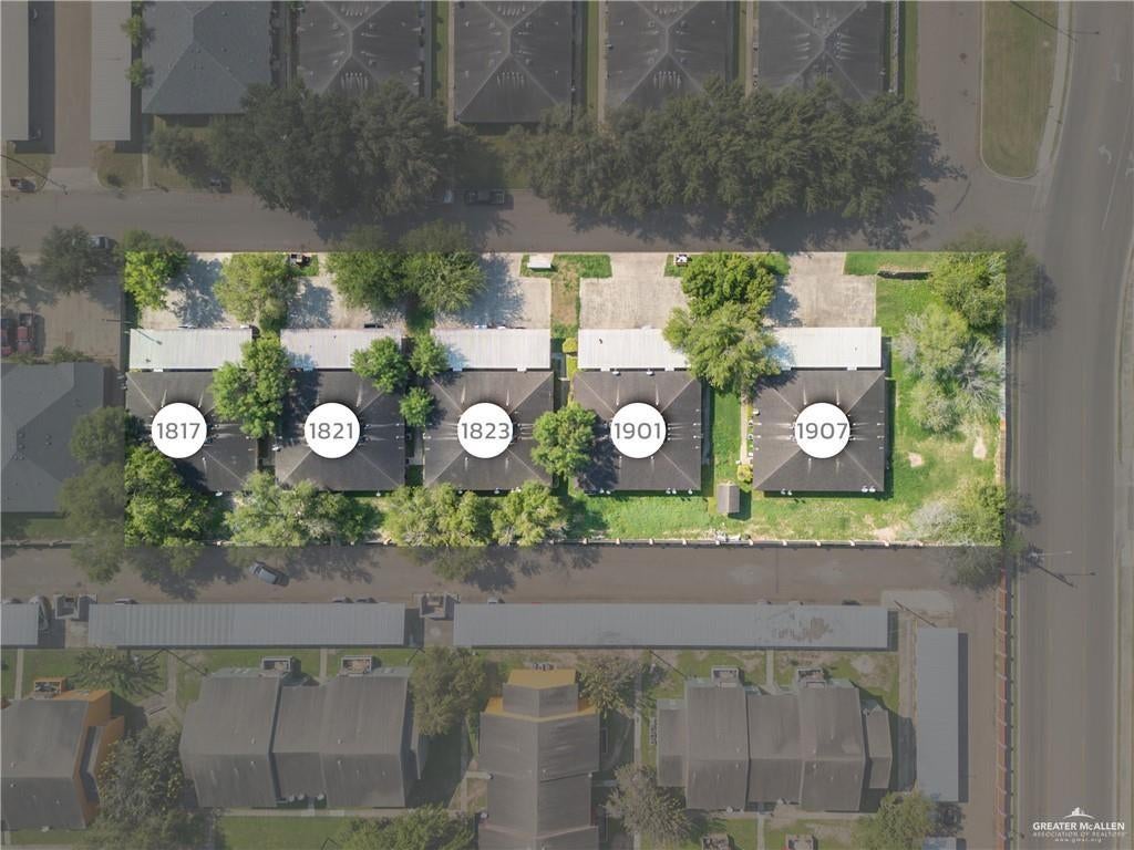 1907 Jason Avenue