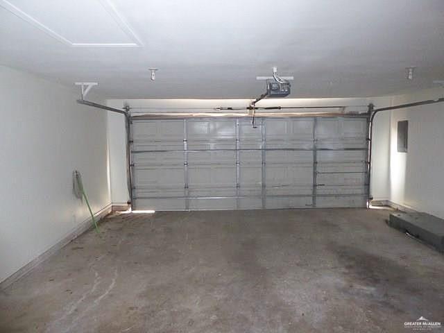 304 Hidden Valley Drive, Weslaco, Texas image 7