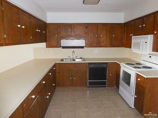 304 Hidden Valley Drive, Weslaco, Texas image 2