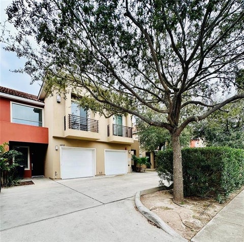 Townhouse For Rent - 1312 E Pineridge Avenue<br/> Hidalgo County, McAllen, TX 78503