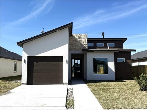 Photo of 5909 N Playa Del Sol Street, Edinburg, TX 78542 (MLS # 487763)
