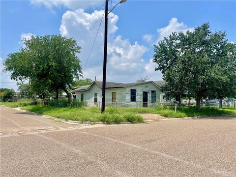 Homes For Sale - 622 E Samano Street<br/> Hidalgo County, Edinburg, TX 78539