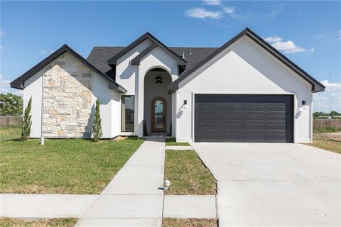 Homes For Sale - 303 N 32nd Street<br/> Hidalgo, TX 78557