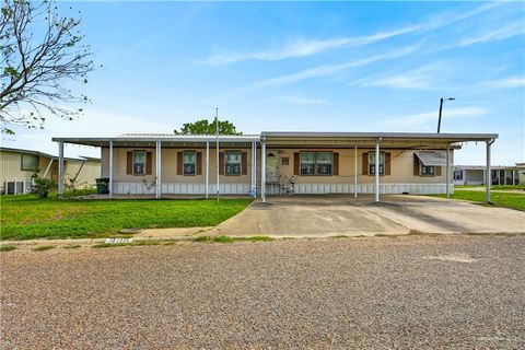 Photo of 405 Citrus Circle, San Juan, TX 78589 (MLS # 502167)