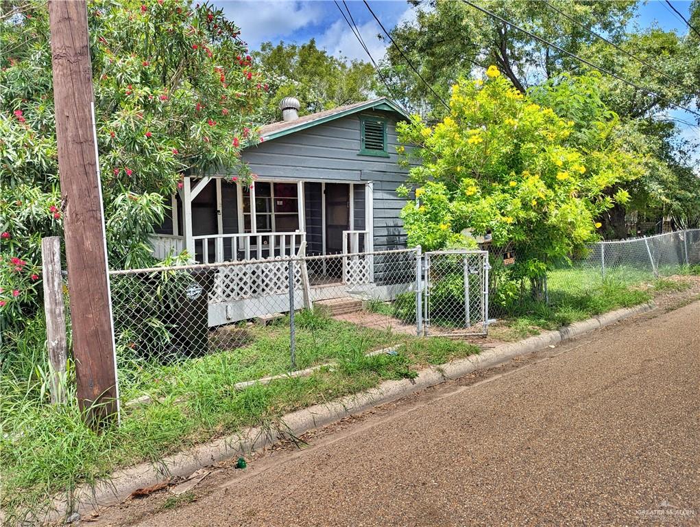 207 N Republic Street, Weslaco, Texas image 2