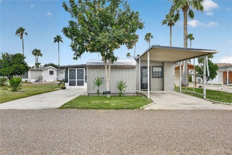 Photo of 2217 Bobolink Circle W, Palmview, TX 78572 (MLS # 516429)