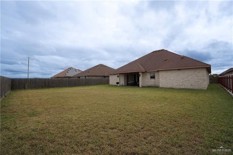 A home in Los Fresnos