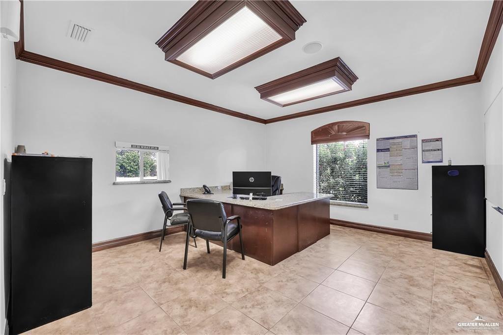 3105 W Expressway 83 Highway