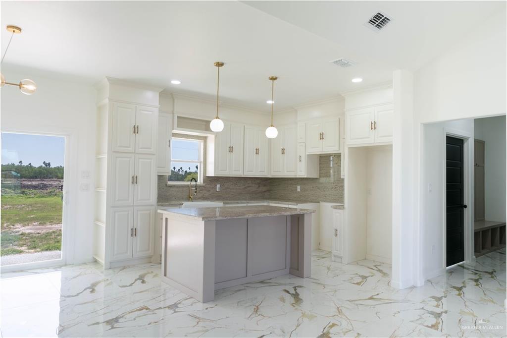 8116 Coyote Drive, Mission, Texas image 7