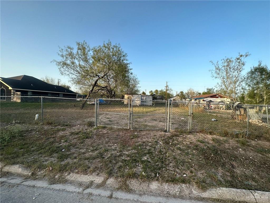 629 E Rusty Drive, Pharr, Texas image 2