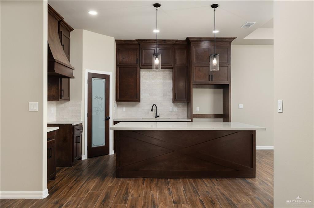 1522 Stirrup Circle, San Benito, Texas image 2