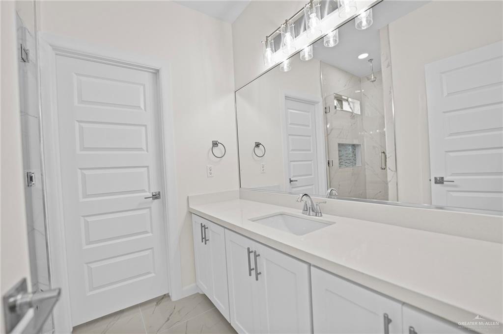 2610 E Solar Drive, Mission, Texas image 15